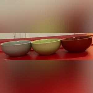 Elegant Ceramic Bowl Trio in Earth Tones
